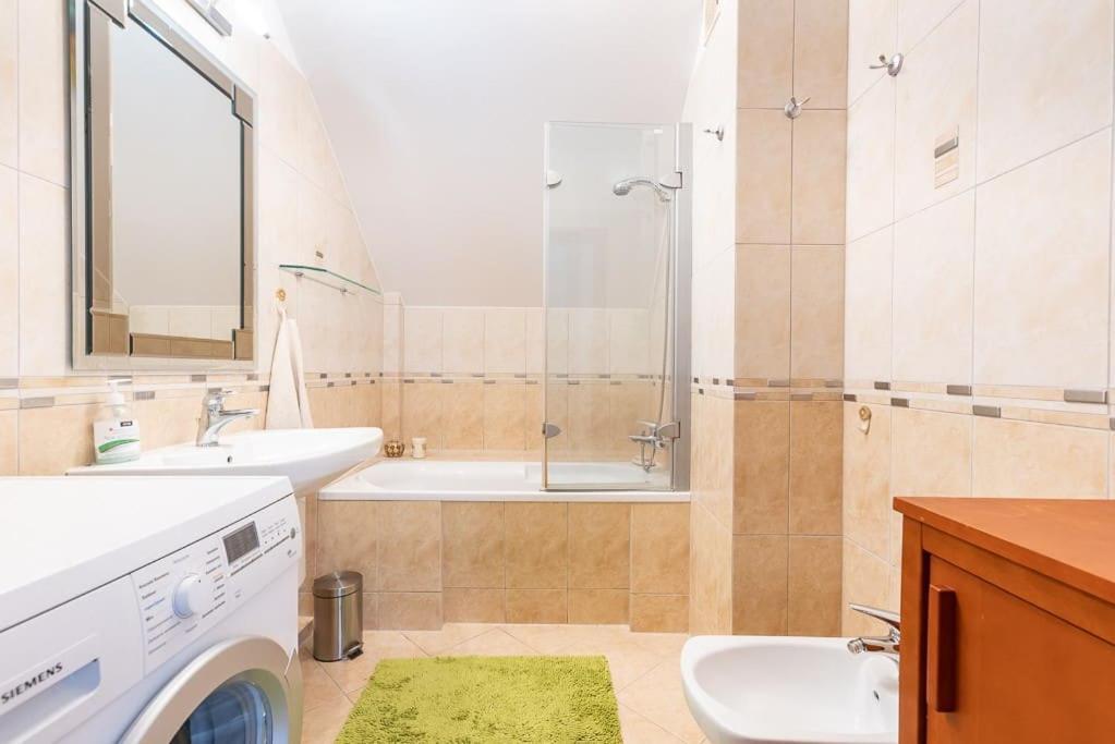 Apartment In The Heart Of Gdańsk Exterior foto